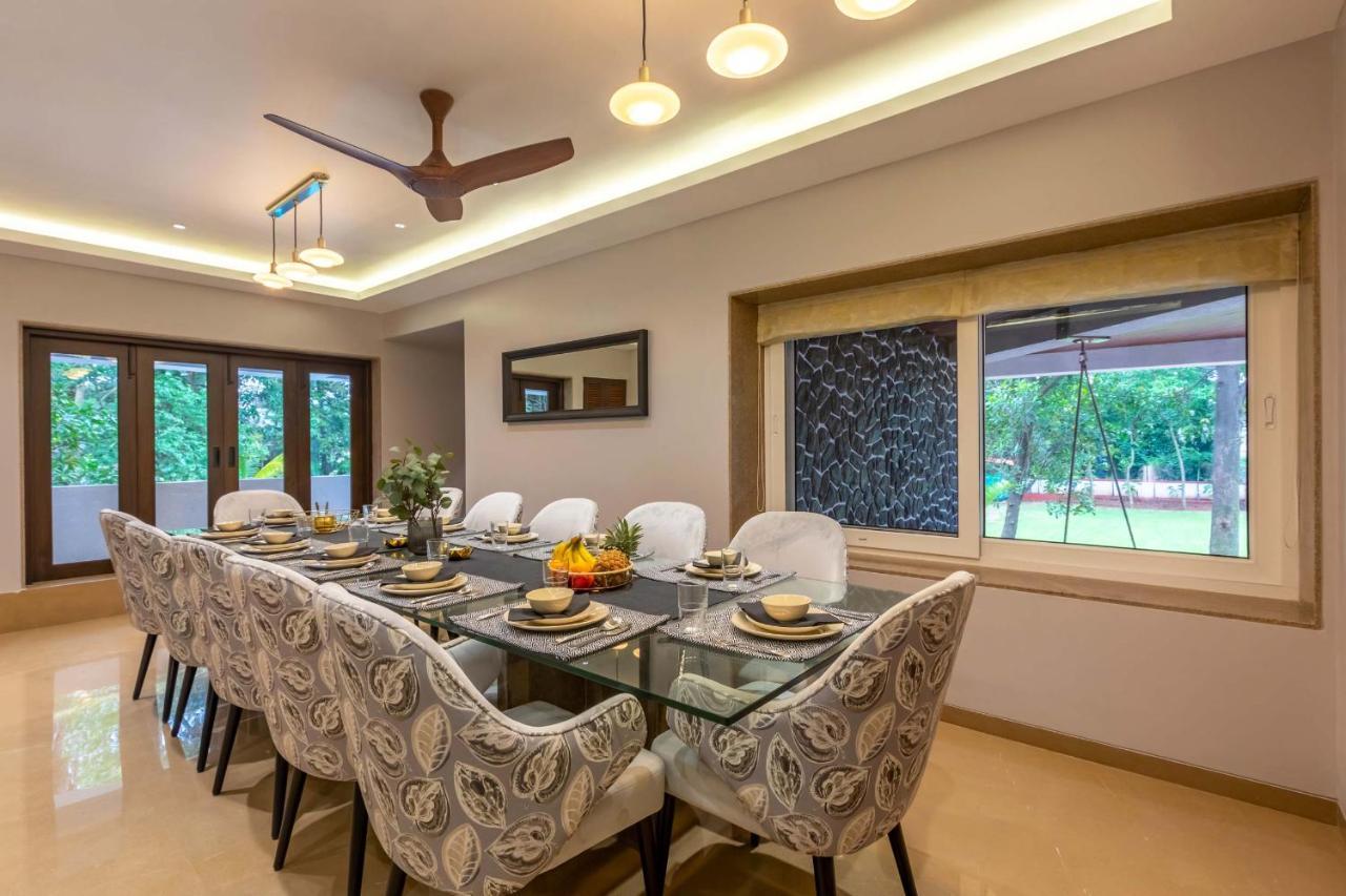 The Grey Medley By Stayvista With Mediterranean Interiors, Swimming Pool, Jacuzzi, Projector & A Lush Lawn With Gazebo Lonavala Εξωτερικό φωτογραφία