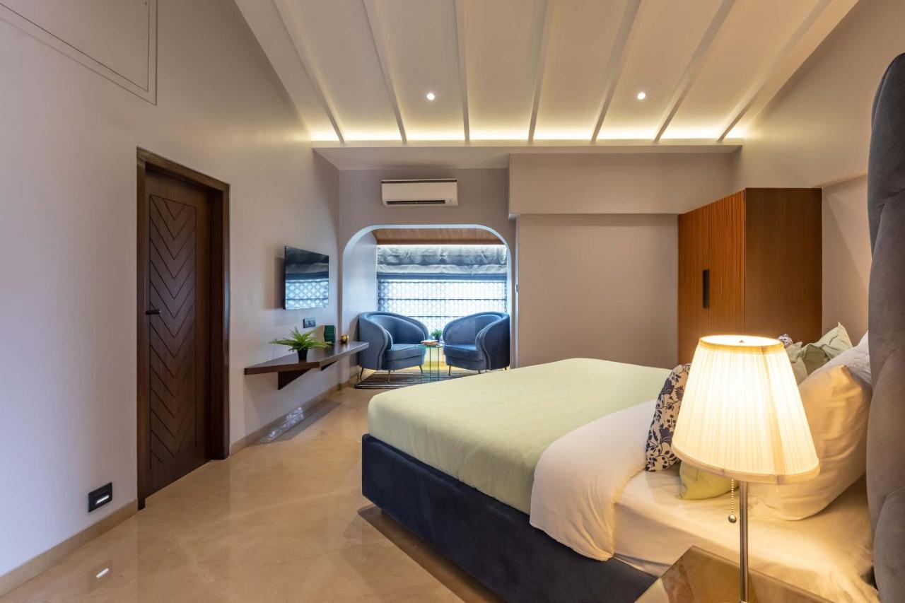 The Grey Medley By Stayvista With Mediterranean Interiors, Swimming Pool, Jacuzzi, Projector & A Lush Lawn With Gazebo Lonavala Εξωτερικό φωτογραφία
