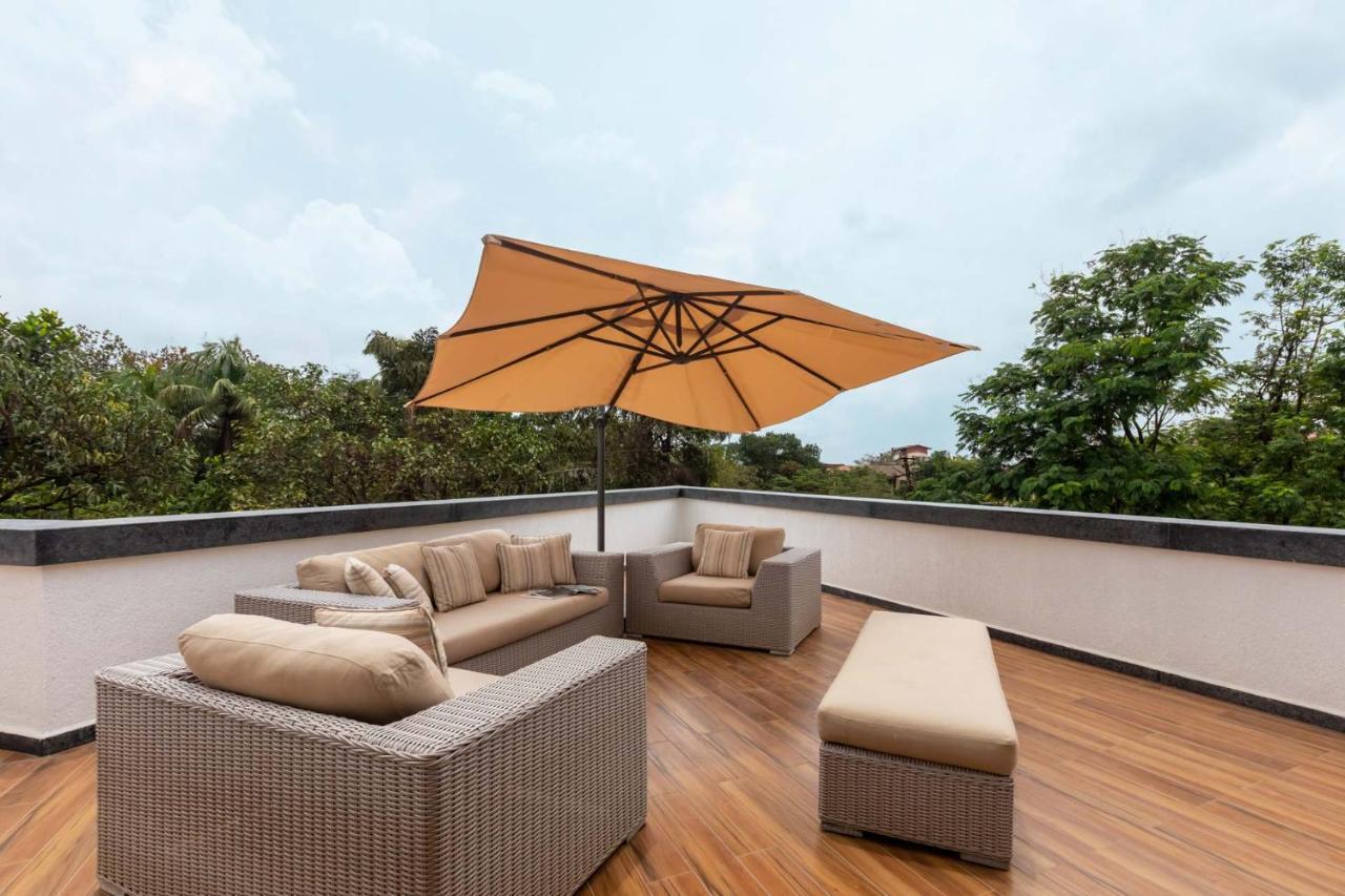 The Grey Medley By Stayvista With Mediterranean Interiors, Swimming Pool, Jacuzzi, Projector & A Lush Lawn With Gazebo Lonavala Εξωτερικό φωτογραφία